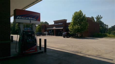 gas in pensacola fl.